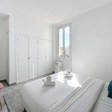 60 M2 Private Parking, 600 M Palace & Beaches *